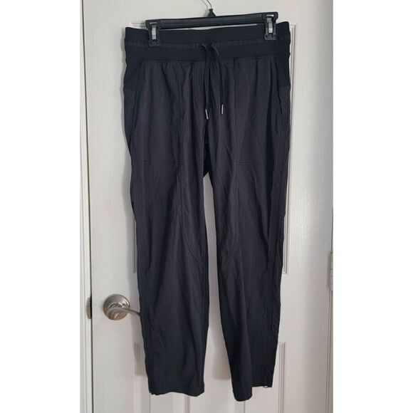 Lululemon Dance Studio Cropped Pants 6 - Picture 1 of 8
